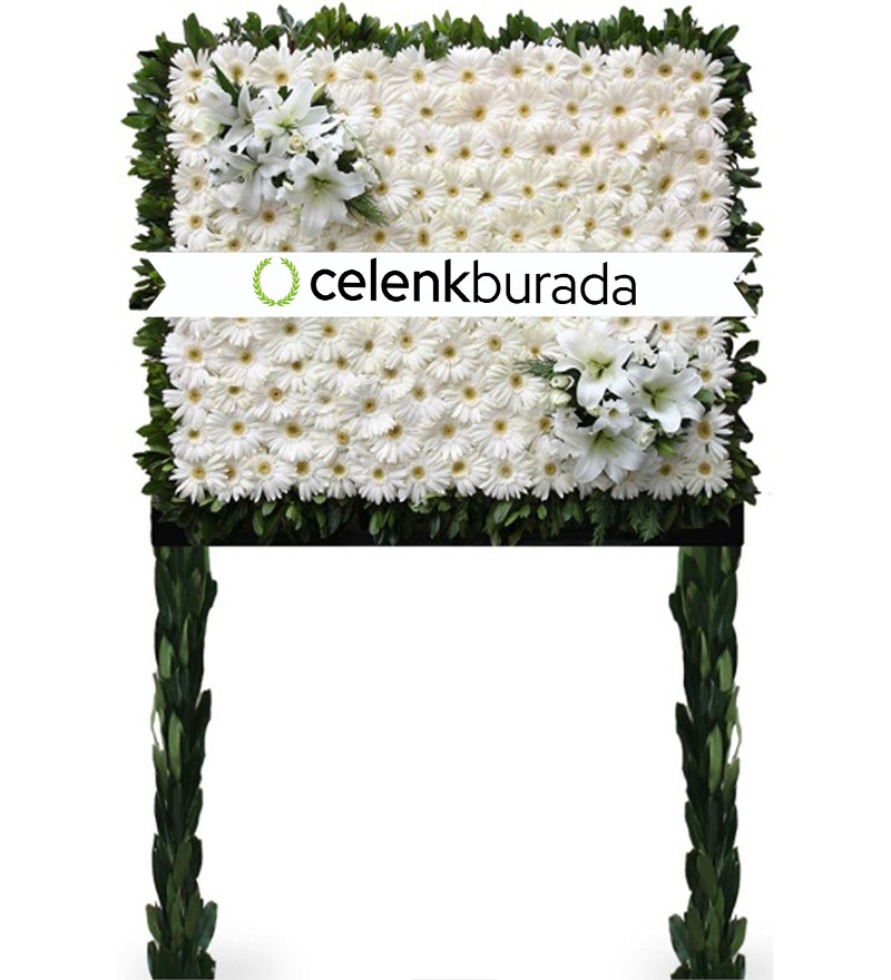 Pano Şeklinde Beyaz Çelenk