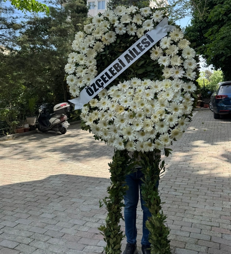 Beyaz Gerbera Cenaze Çelengi