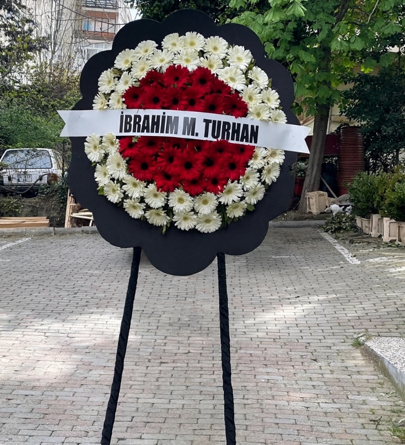 Kırmızı Beyaz Gerbera Cenaze Çelengi