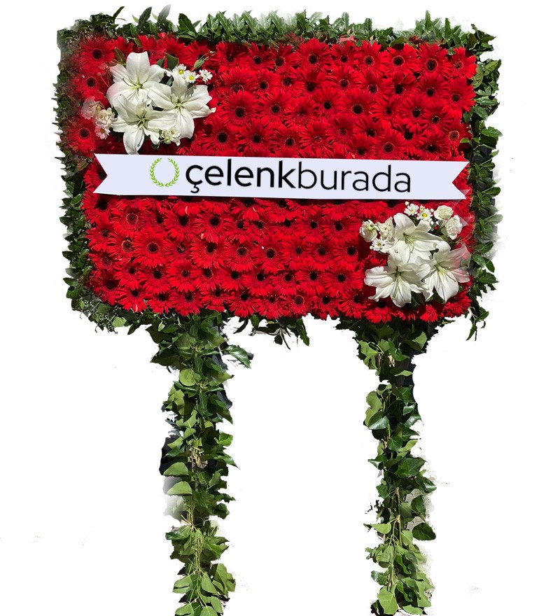 Pano Şeklinde Kırmızı Çelenk